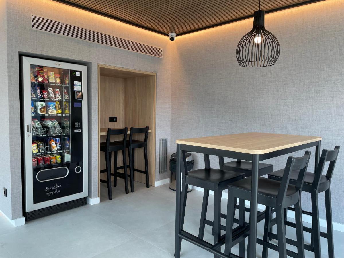 Rentalmar Suites Salou Families Only Extérieur photo